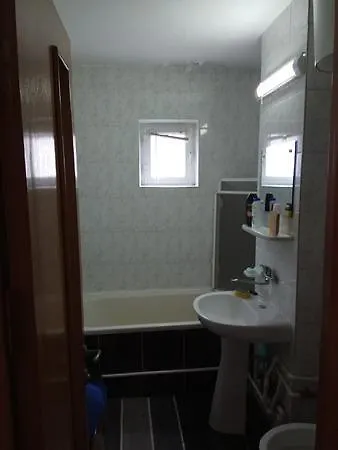Apartament Greta * ナボダリ